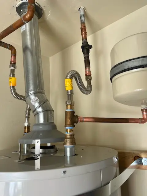 Water heater installation and plumbing repair in Snyder Crossing